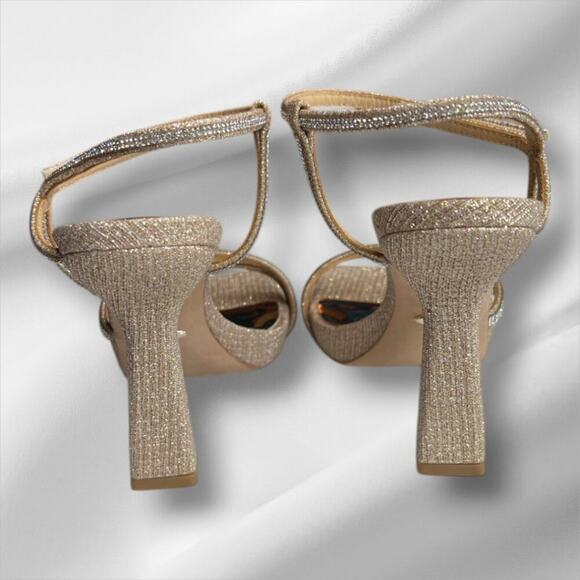 Badgley Mischka Urbana Pale Gold Size 6 - Picture 5 of 8
